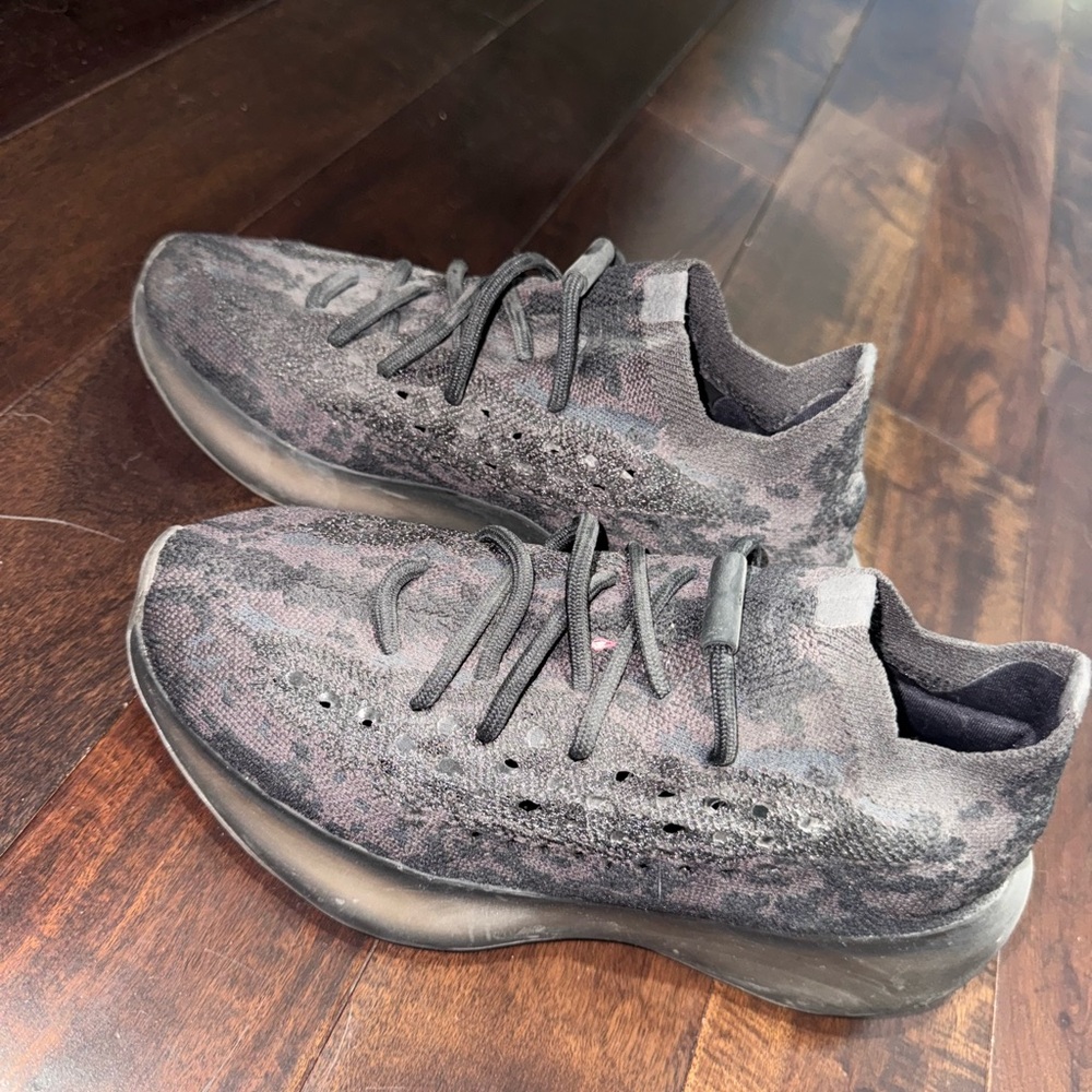 Yeezy Black and Gray Sneakers. Unisex style
